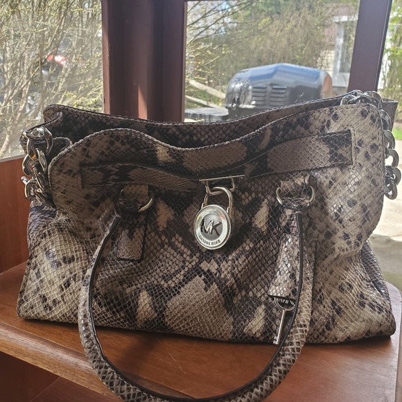 Michael Kors Hamilton Python Snake Embossed Leather Shoulder Bag - Picture 5 of 16